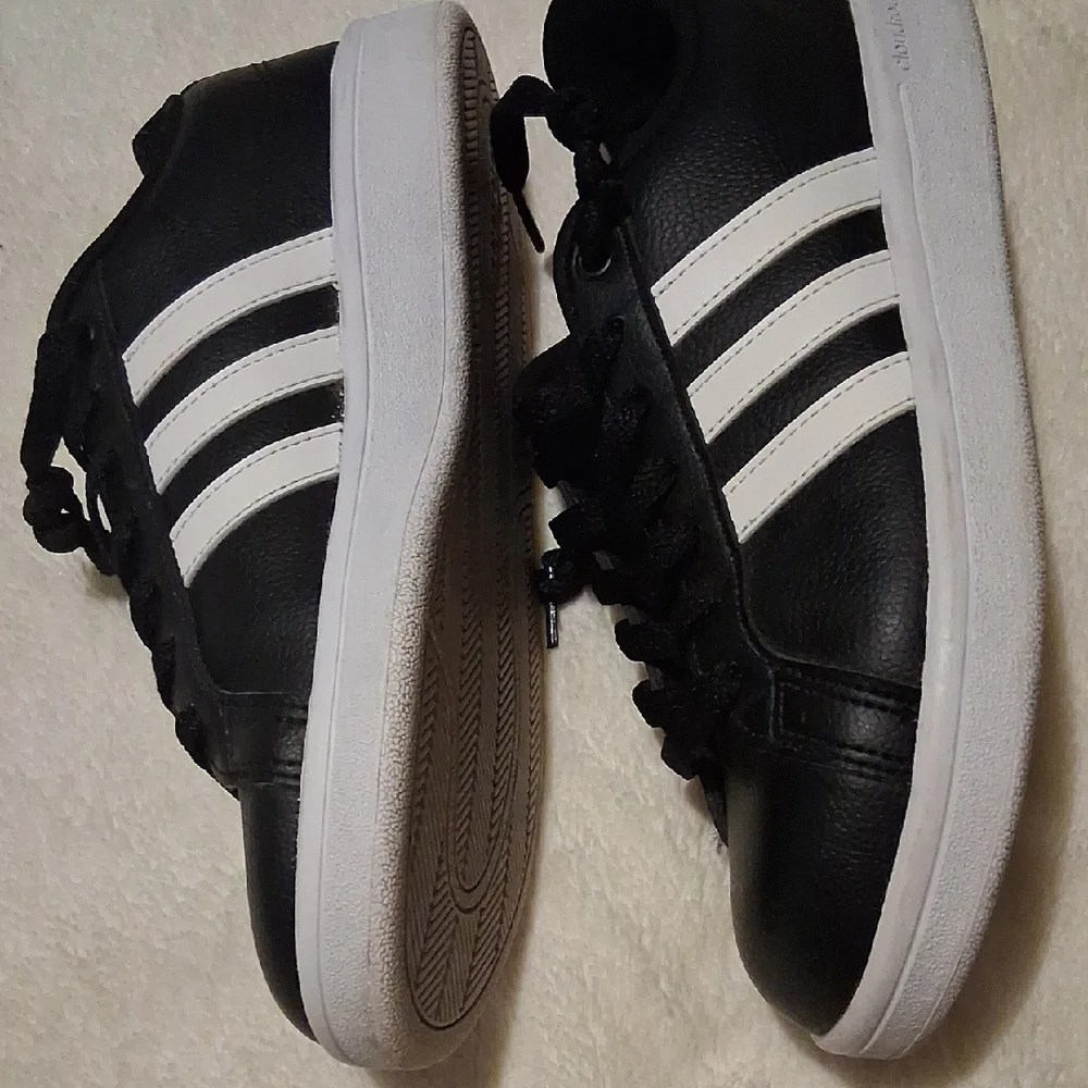 Adidas Women's Grand Court 2.0 Shoes - Picture 3 of 6